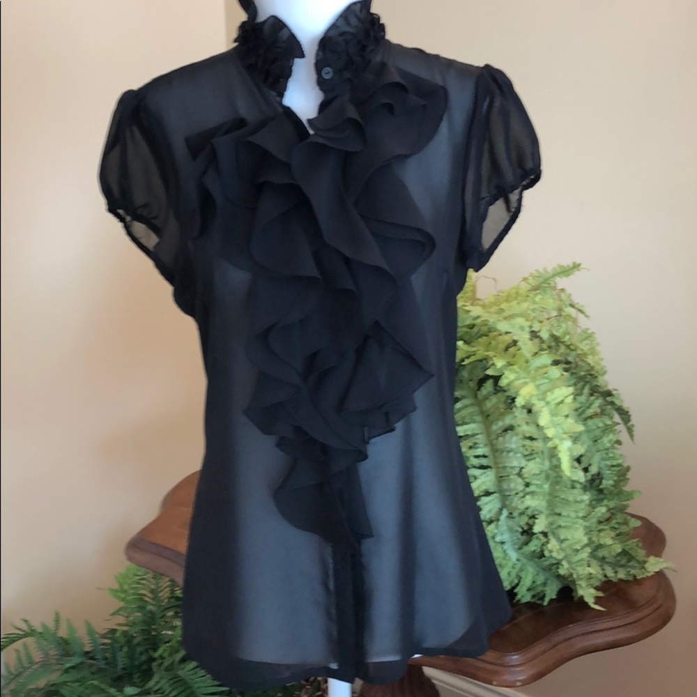 Very cute black blouse. Size S.